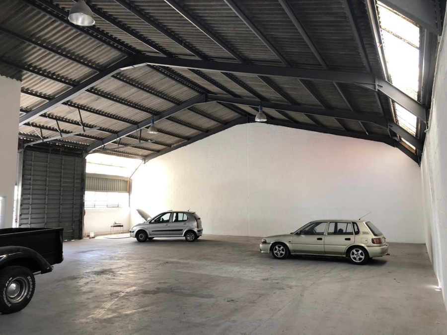 To Let Commercial Property for Rent in Retreat Western Cape